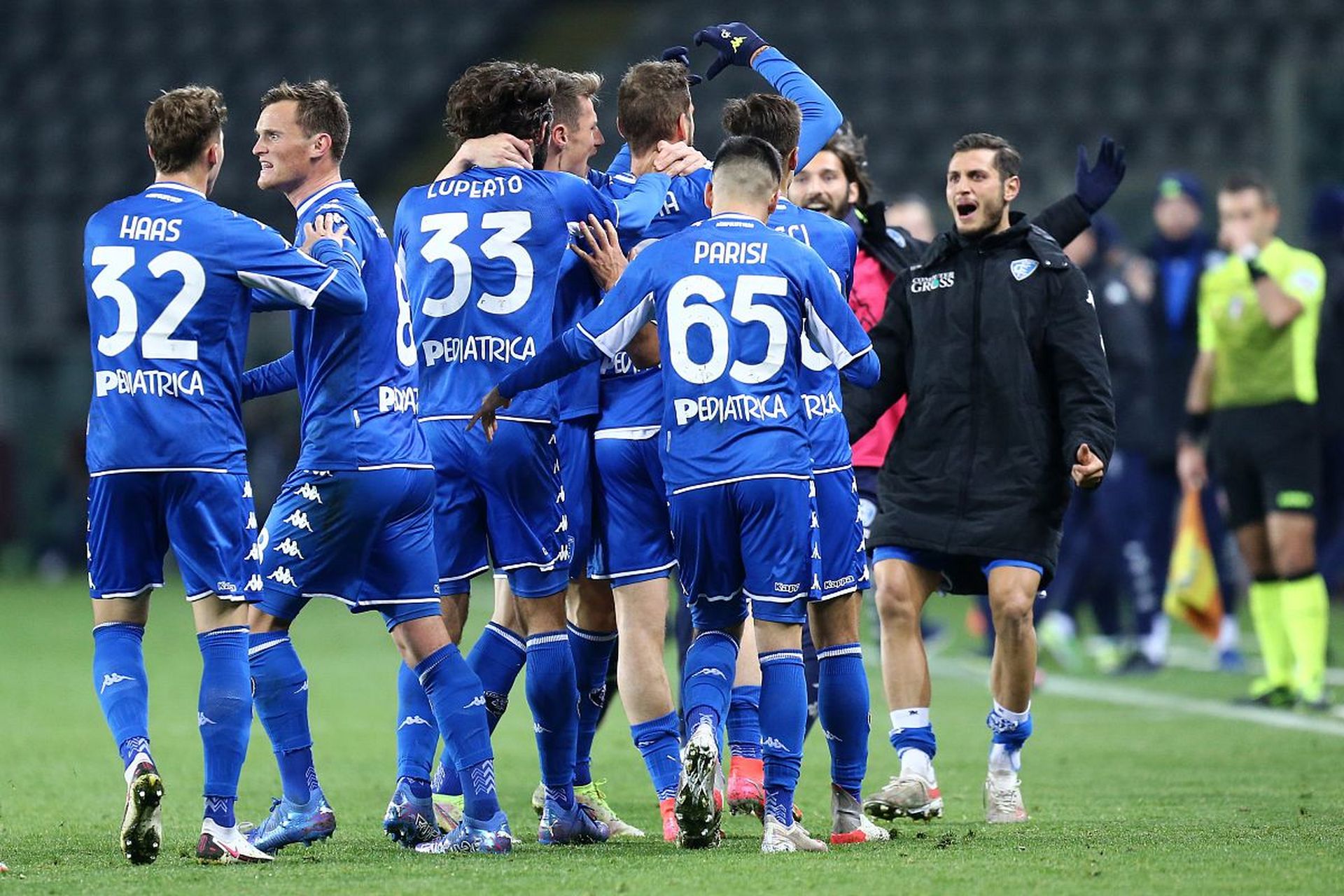 场比赛中 场比赛中